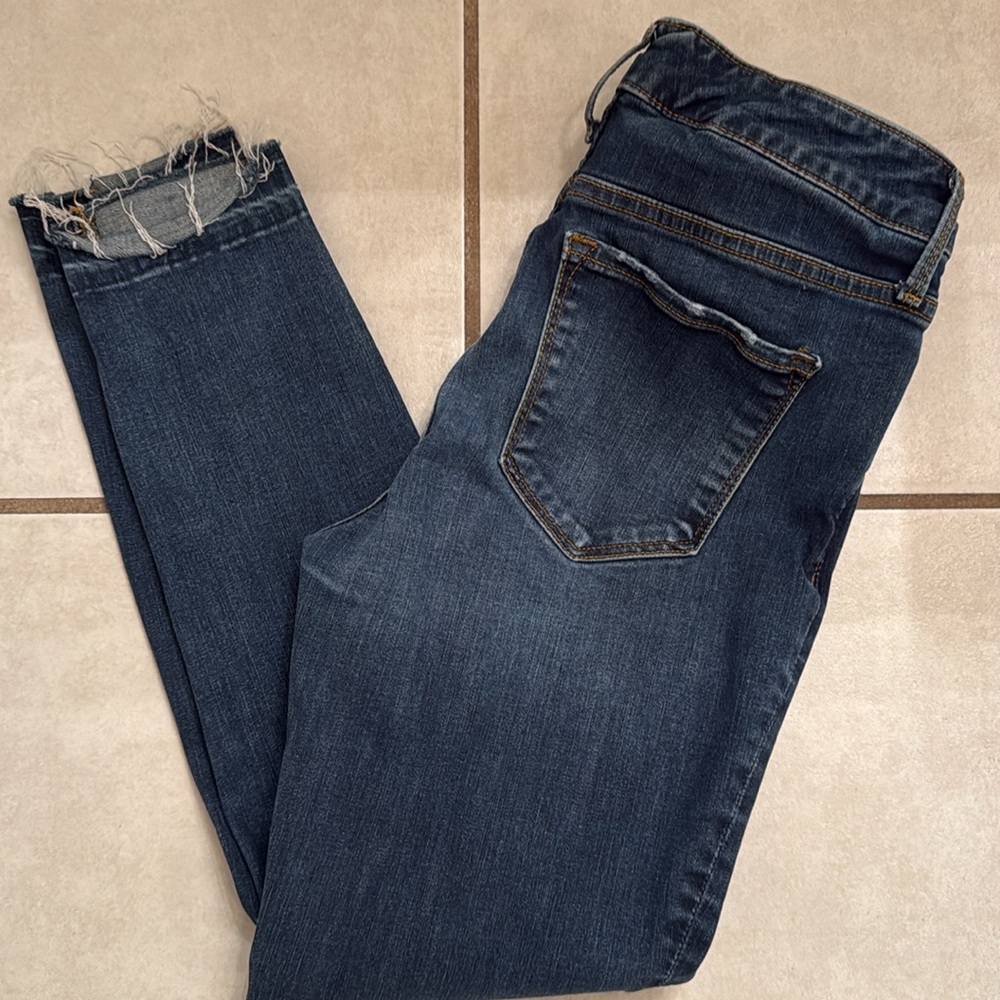 Old Navy Rockstar mid-rise size 8 regular - Picture 5 of 5
